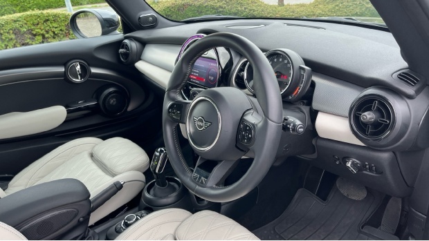 Mini Hatch Cooper S Exclusive Steptronic Euro 6 LS23GFO Black #6