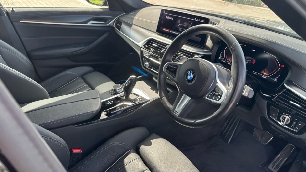 BMW 5 Series 520D Mht M Sport Touring Steptronic Euro 6 WM72PWE Blue #6