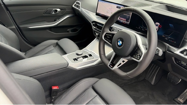 BMW 3 Series 320I M Sport Touring Euro 6 WP75YSE White #6