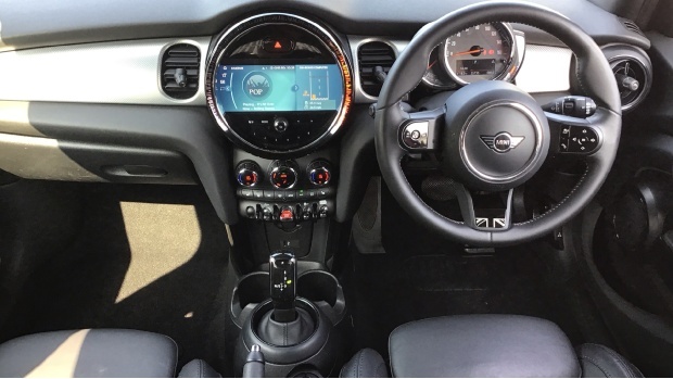 Mini Hatch Cooper Exclusive Steptronic Euro 6 RJ71VVU Red #5
