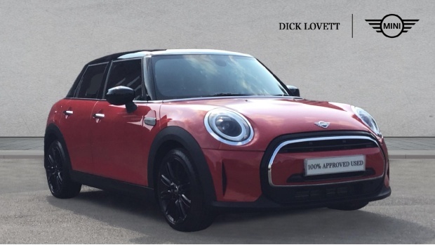 Mini Hatch Cooper Exclusive Steptronic Euro 6 Red