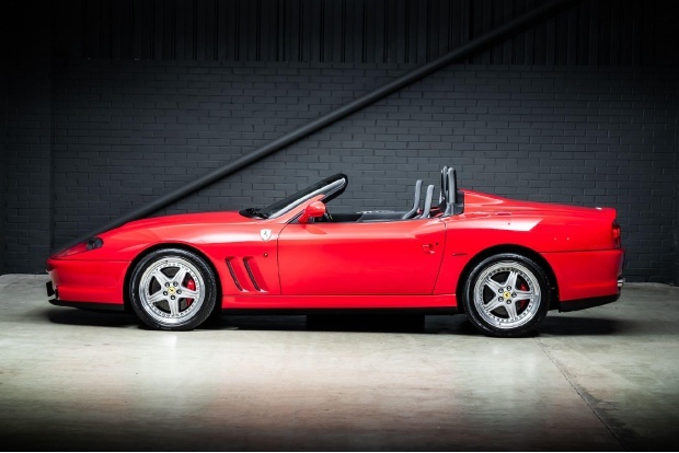 Ferrari 550 Barchetta Red #10