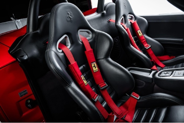 Ferrari 550 Barchetta Red #33