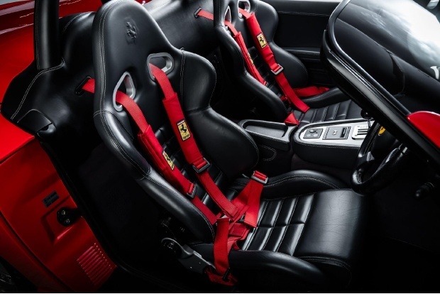 Ferrari 550 Barchetta Red #31