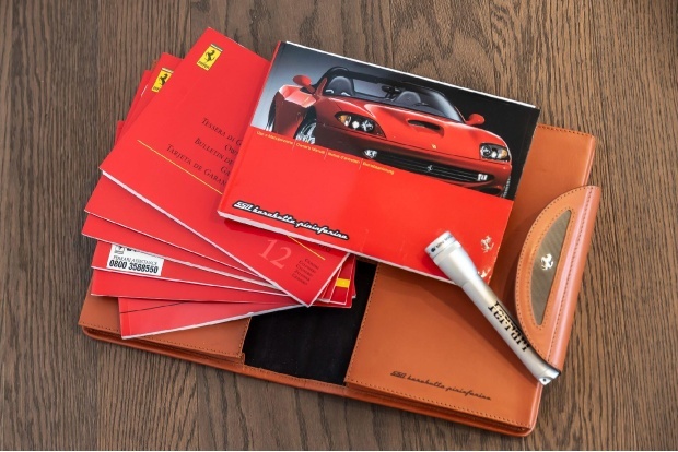 Ferrari 550 Barchetta Red #58