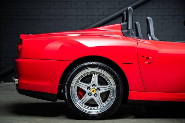 Ferrari 550 Barchetta Red #18