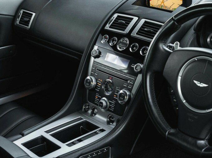Aston Martin DB9 Limited Edition Grey #25
