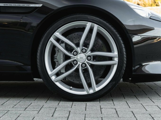 Aston Martin DB9 V12 T-tronicii Euro 6 Black #3