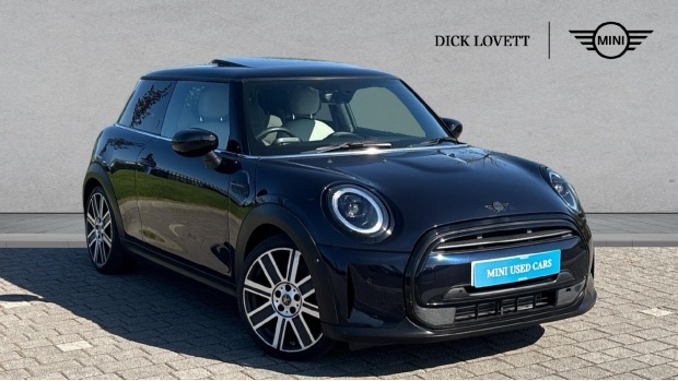 Mini Hatch Cooper Exclusive Steptronic Euro 6 Black