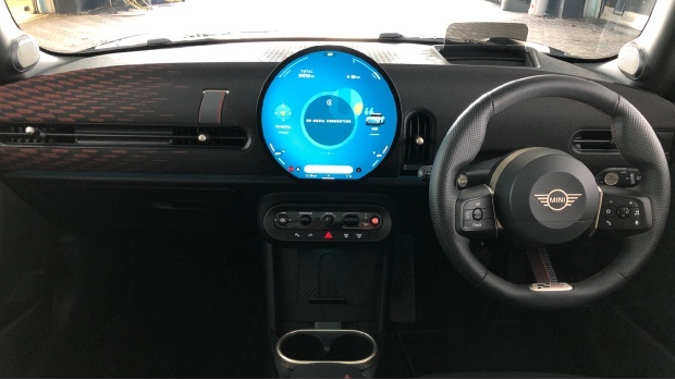 Mini Hatch 2.0S Sport Steptronic Euro 6 WM75ZPL Black #4