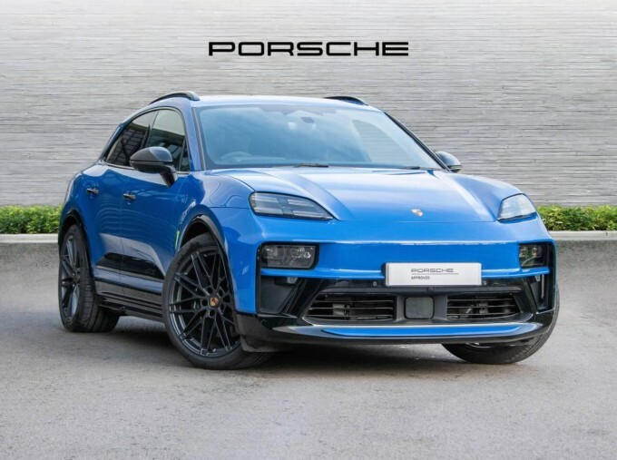 Porsche Macan 100Kwh Gts Blue