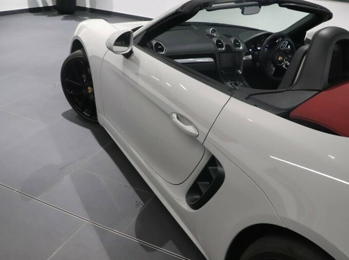 Porsche Boxster 4.0 Gts Red #10