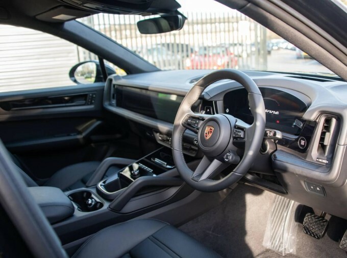 Porsche Cayenne V6 Black Edition Tiptronics Euro 6 Black #4