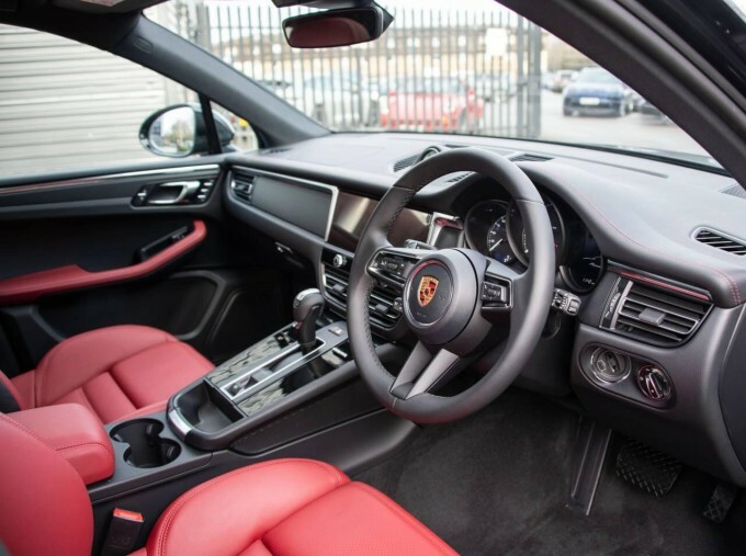 Porsche Macan Pdk Euro 6 VK75RYH Black #4