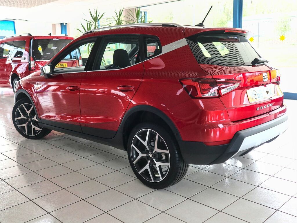 Seat Arona 1.0 Xcellence Lux Tsi YE68HEX Red #2