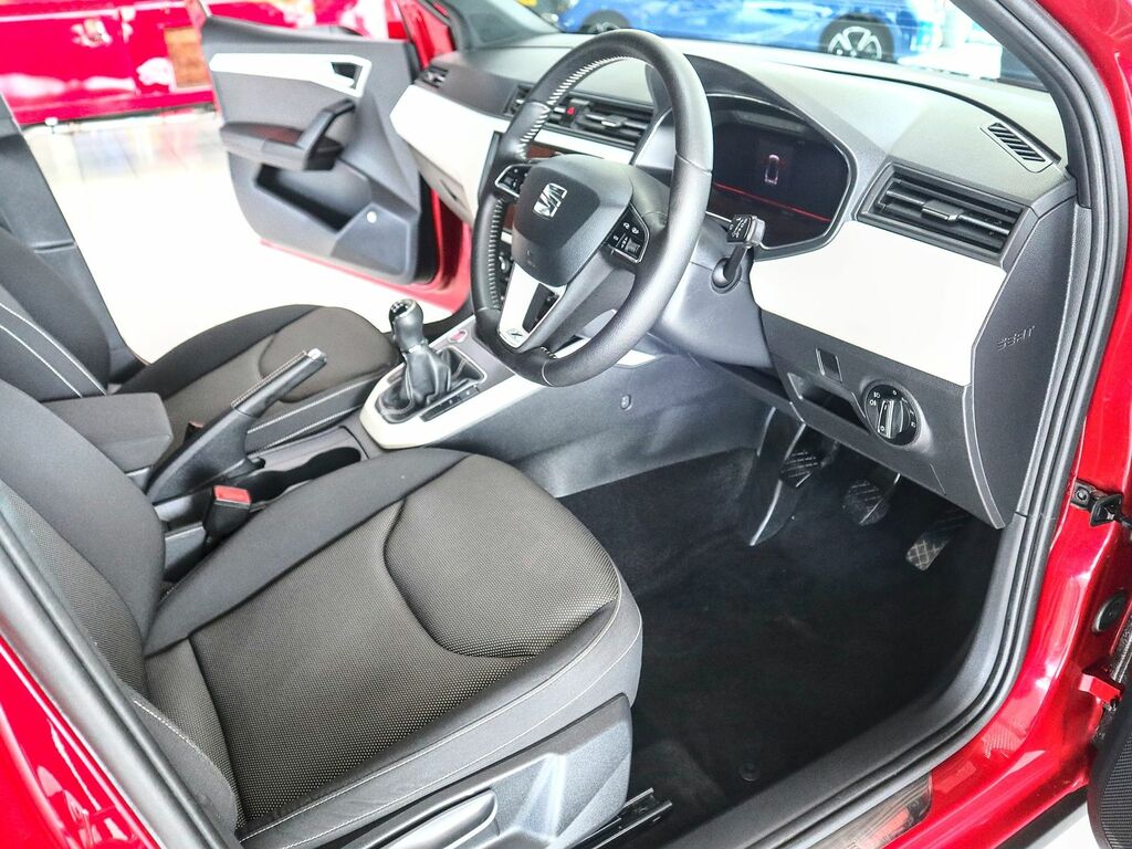 Seat Arona 1.0 Xcellence Lux Tsi YE68HEX Red #3
