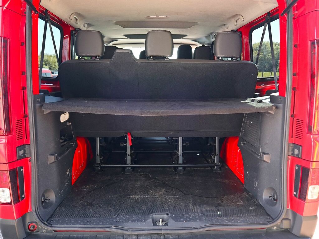 Renault Trafic 2.0 Sport Nav Energy 28 Dci Minibus Doublecab Swb Red #5