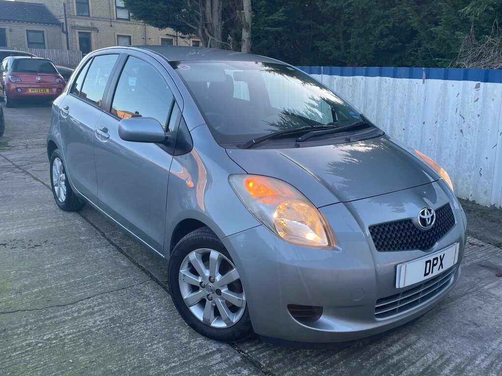 Toyota Yaris For Sale 1.3 Tr Hatchback Mul Silver