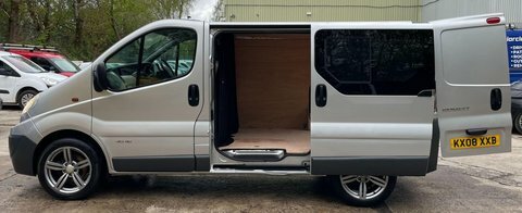 Renault Trafic Minibus 2.0 Silver #18