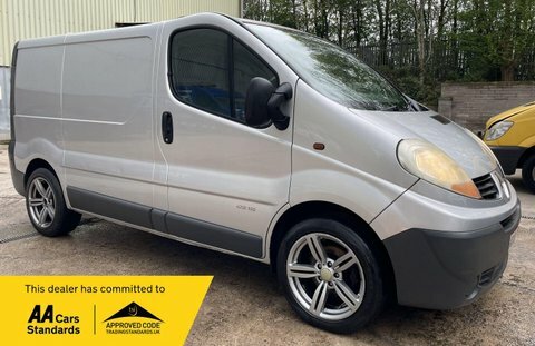 Renault Trafic Minibus 2.0 Silver #1