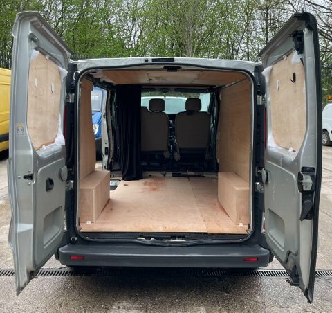 Renault Trafic Minibus 2.0 Silver #17