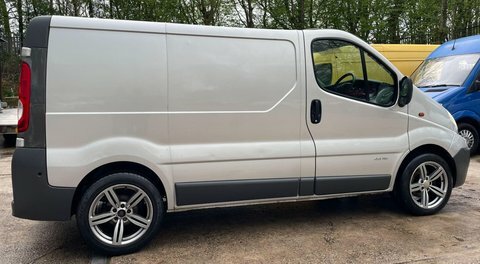 Renault Trafic Minibus 2.0 Silver #6