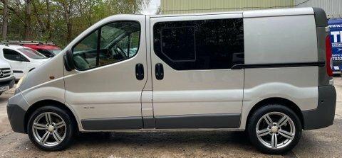 Renault Trafic Minibus 2.0 Silver #11