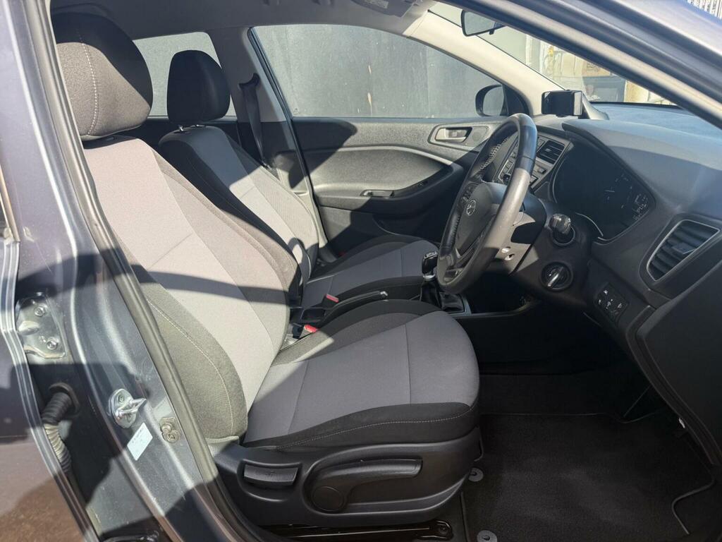 Hyundai I20 Hatchback 1.2 Se Euro 6 201767 YH67GHY Grey #6