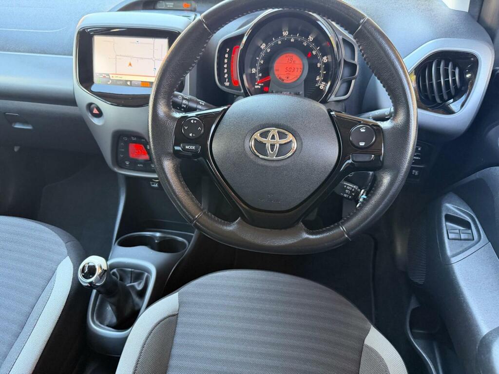 Toyota Aygo Hatchback 1.0 Vvt-i X-plore Euro 6 201868 EK68HRO Black #2