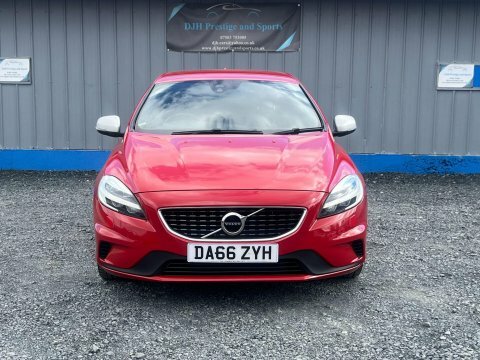 Volvo V40 2.0 D2 R-design DA66ZYH Red #4