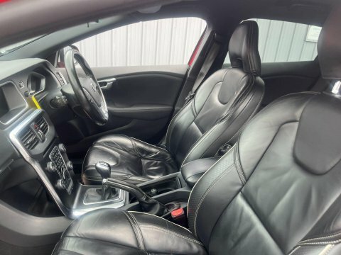 Volvo V40 2.0 D2 R-design DA66ZYH Red #6