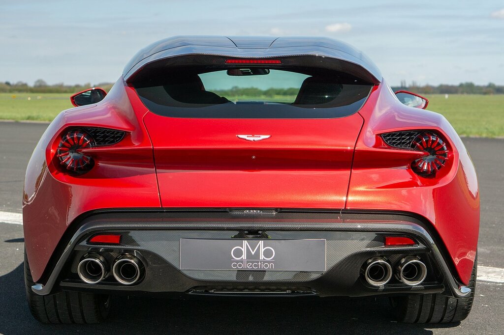 Aston Martin Vanquish S V12 22 Black #29