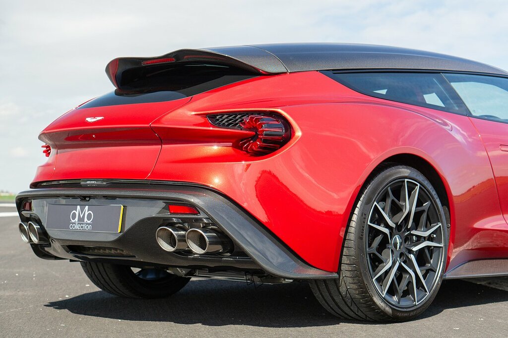Aston Martin Vanquish S V12 22 Black #23