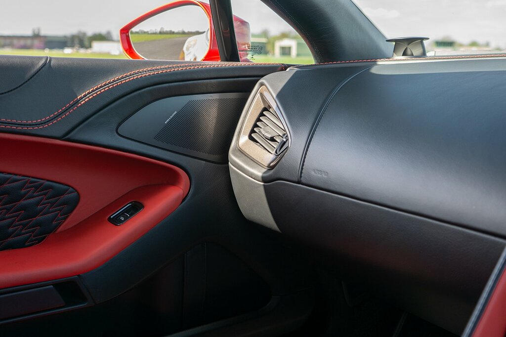 Aston Martin Vanquish S V12 22 Black #39