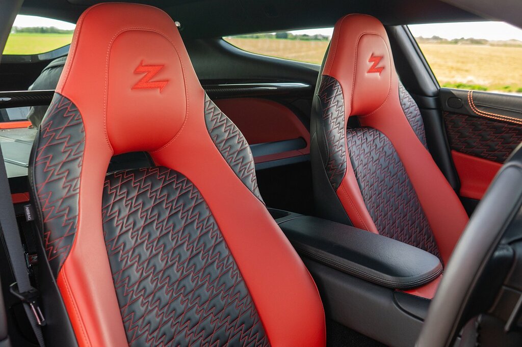 Aston Martin Vanquish S Zagato Shooting Brake Red #4