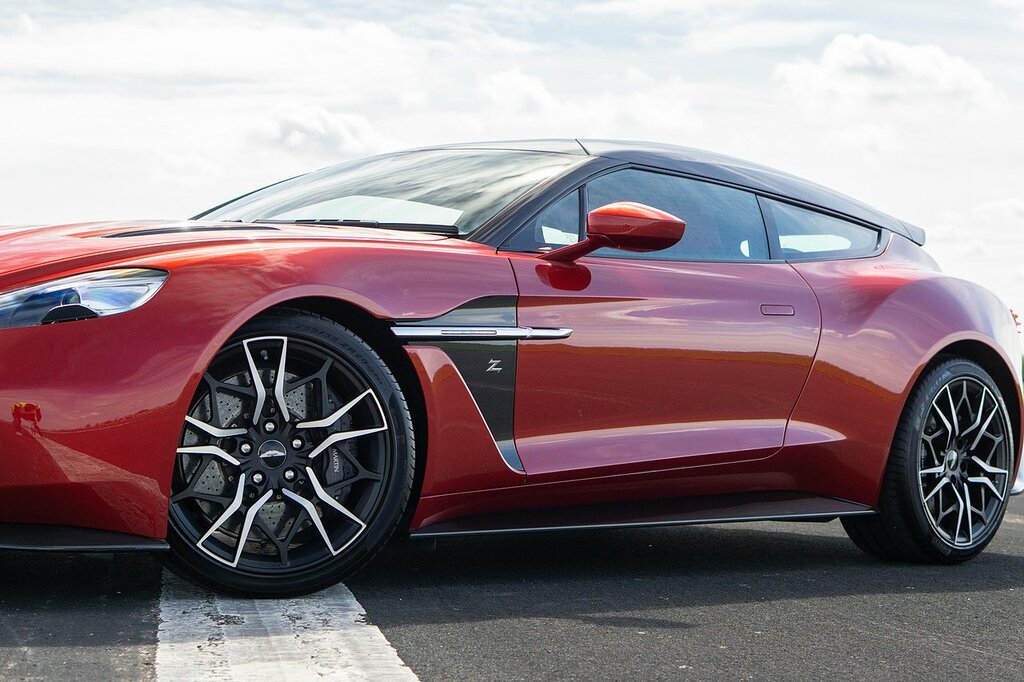 Aston Martin Vanquish S Zagato Shooting Brake Red #6