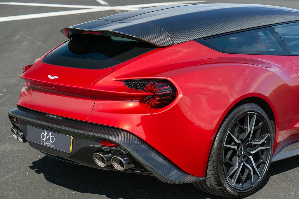 Aston Martin Vanquish S V12 22 Black #22