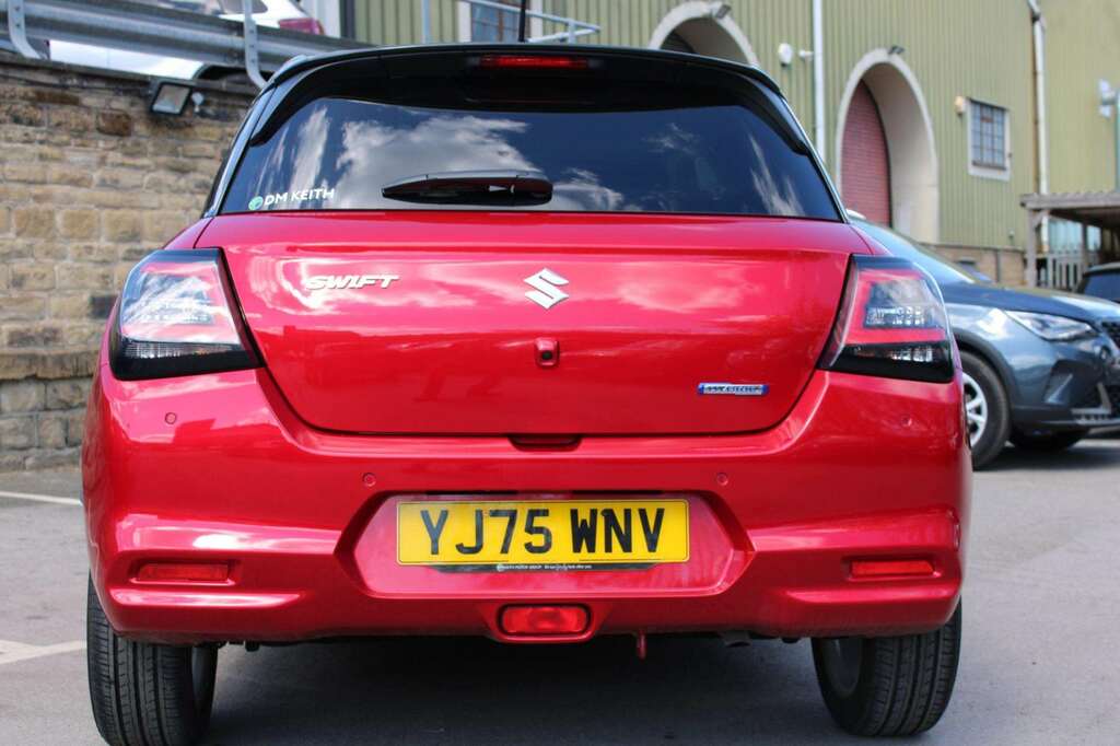 Suzuki Swift 1.2 Mild Hybrid Motion YJ75WNV Red #6