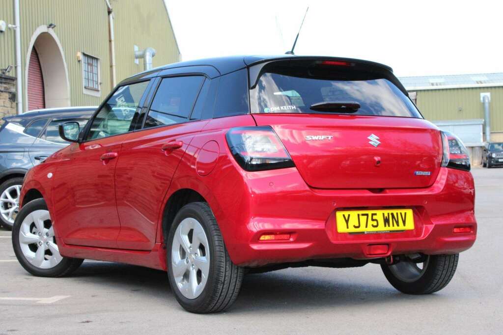 Suzuki Swift 1.2 Mild Hybrid Motion YJ75WNV Red #5