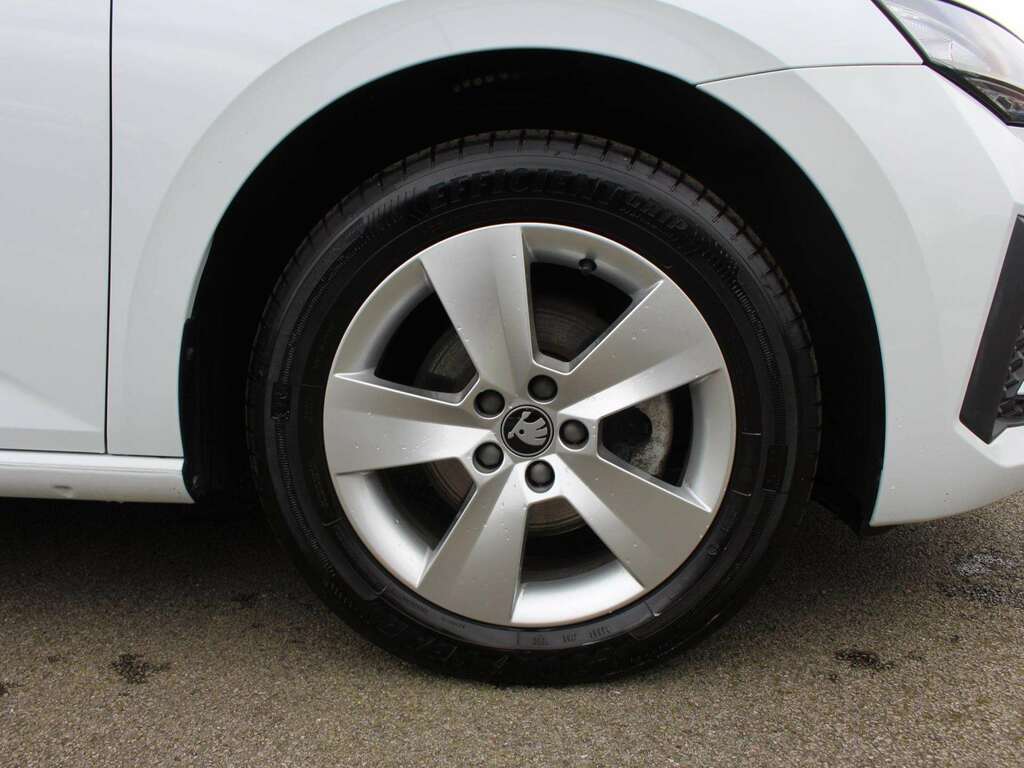 Skoda Scala 1.0 Tsi 116 Se Edition GL25MKF White #5