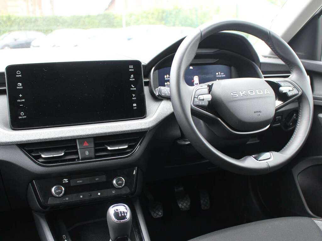 Skoda Scala 1.0 Tsi 116 Se Edition GL25MKF White #2