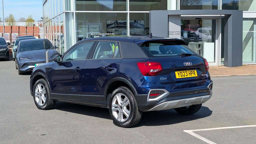 Audi Q2 30 Tfsi Sport YD23HPR Blue #3