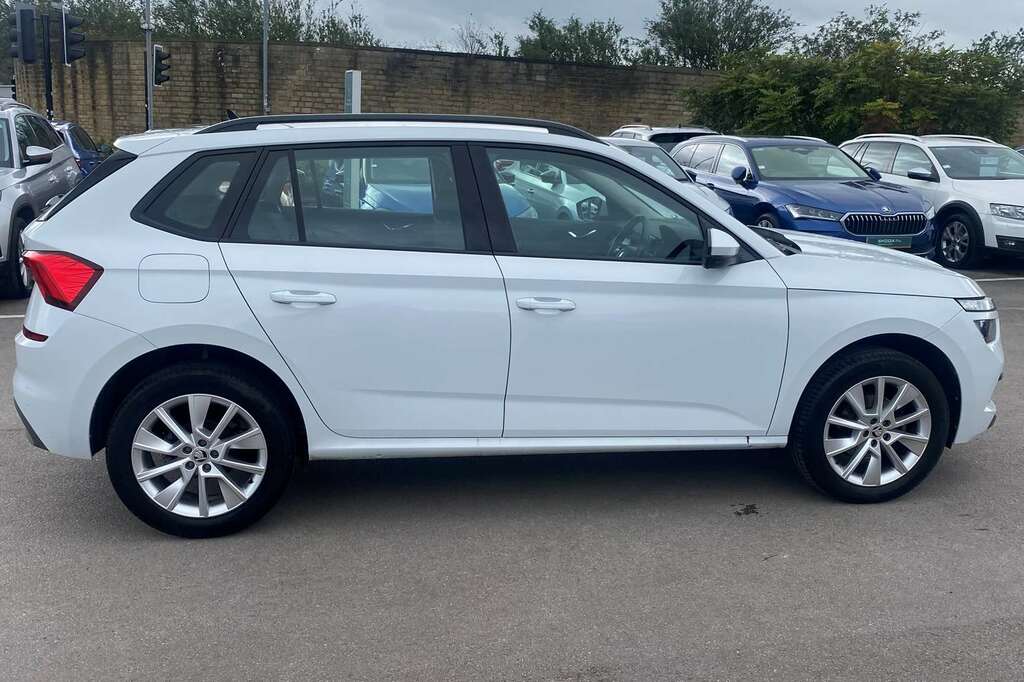 Skoda Kamiq 1.0 Tsi 110 Se YB23ZWC White #3