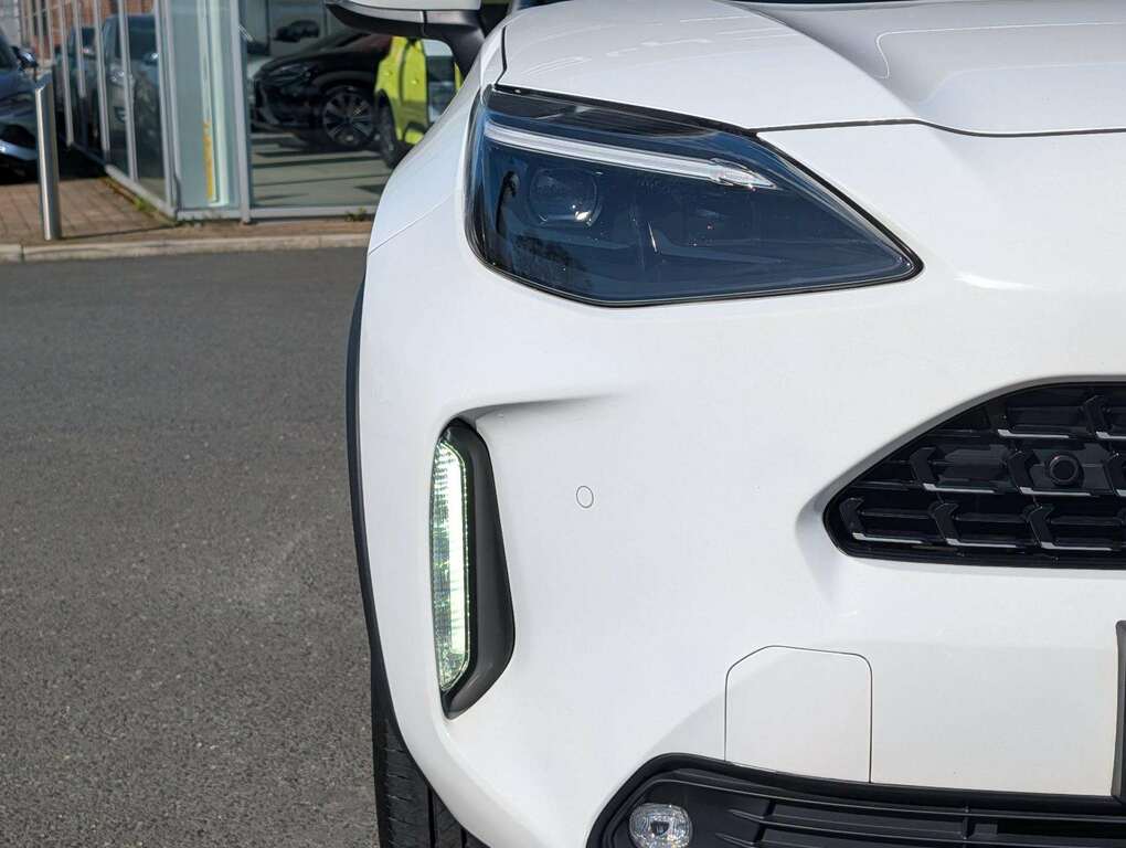 Toyota Yaris Cross 1.5 Hybrid Excel Cvt YD23JBR White #6