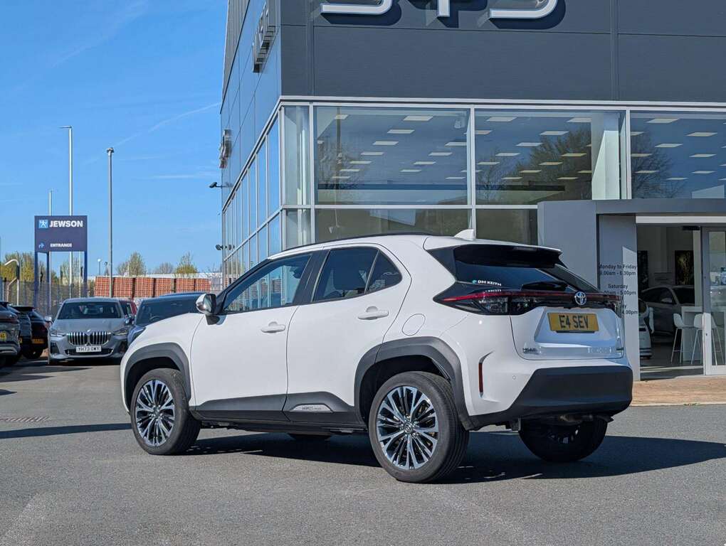 Toyota Yaris Cross 1.5 Hybrid Excel Cvt YD23JBR White #3