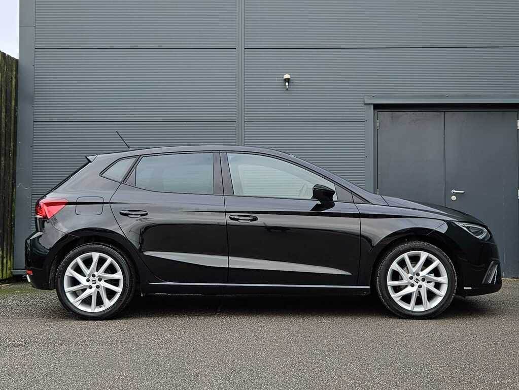 Seat Ibiza 1.0 Tsi 95 Fr KW75JJY Black #4