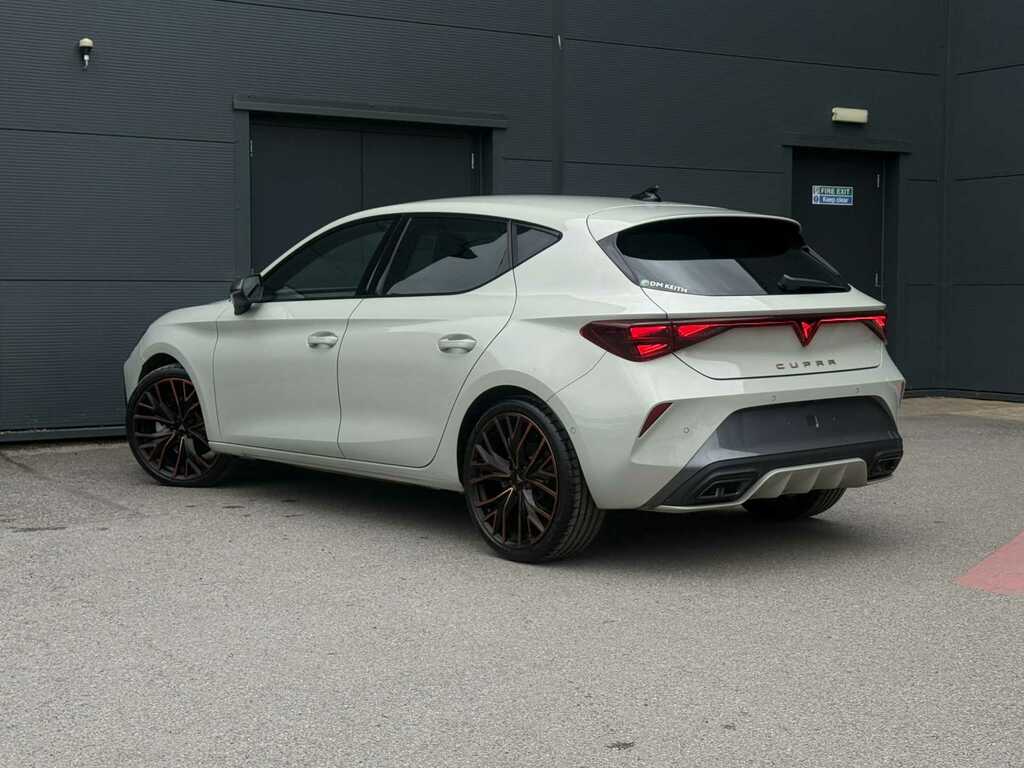 Cupra Leon 1.5 Etsi 150 V3 Dsg YK26KGG Grey #3