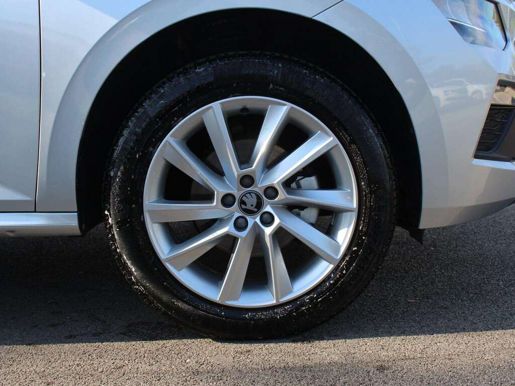 Skoda Kamiq 1.0 Tsi 95 Se Edition GD25DZV Silver #5