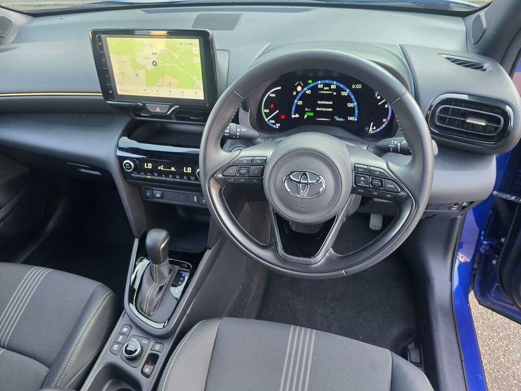 Toyota Yaris Cross Suv 1.5 Vvt-h Dynamic E-cvt Awd Euro 6 Ss YO72UXM Blue #2