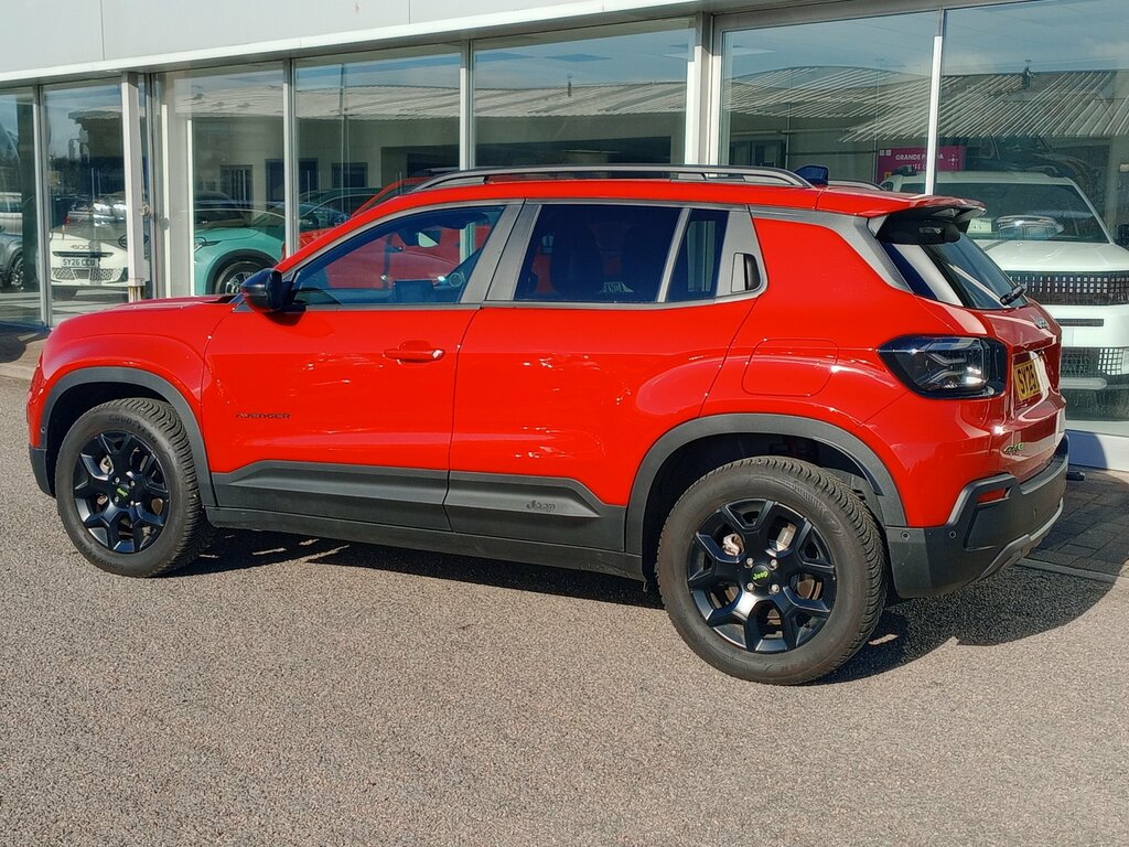 Jeep Avenger 1.2 E-hybrid Upland Dct E-awd 136 Red #2